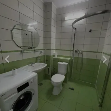 Green House Apartment *